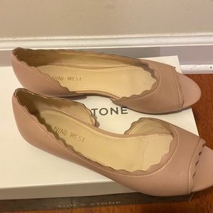 Womens Nine West open toed flats